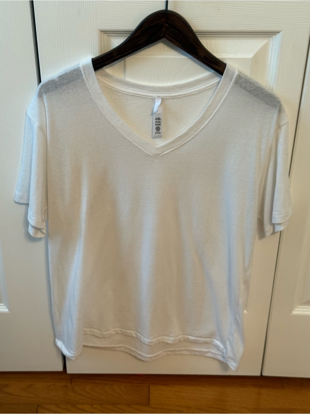 Skims Sheer Jersey V-neck T-shirt in White - Picture 2 of 4